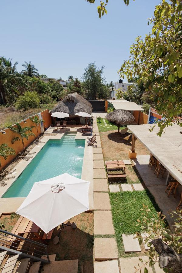 Brisas de Zicatela Surfnest Tamarindosホステル エクステリア 写真