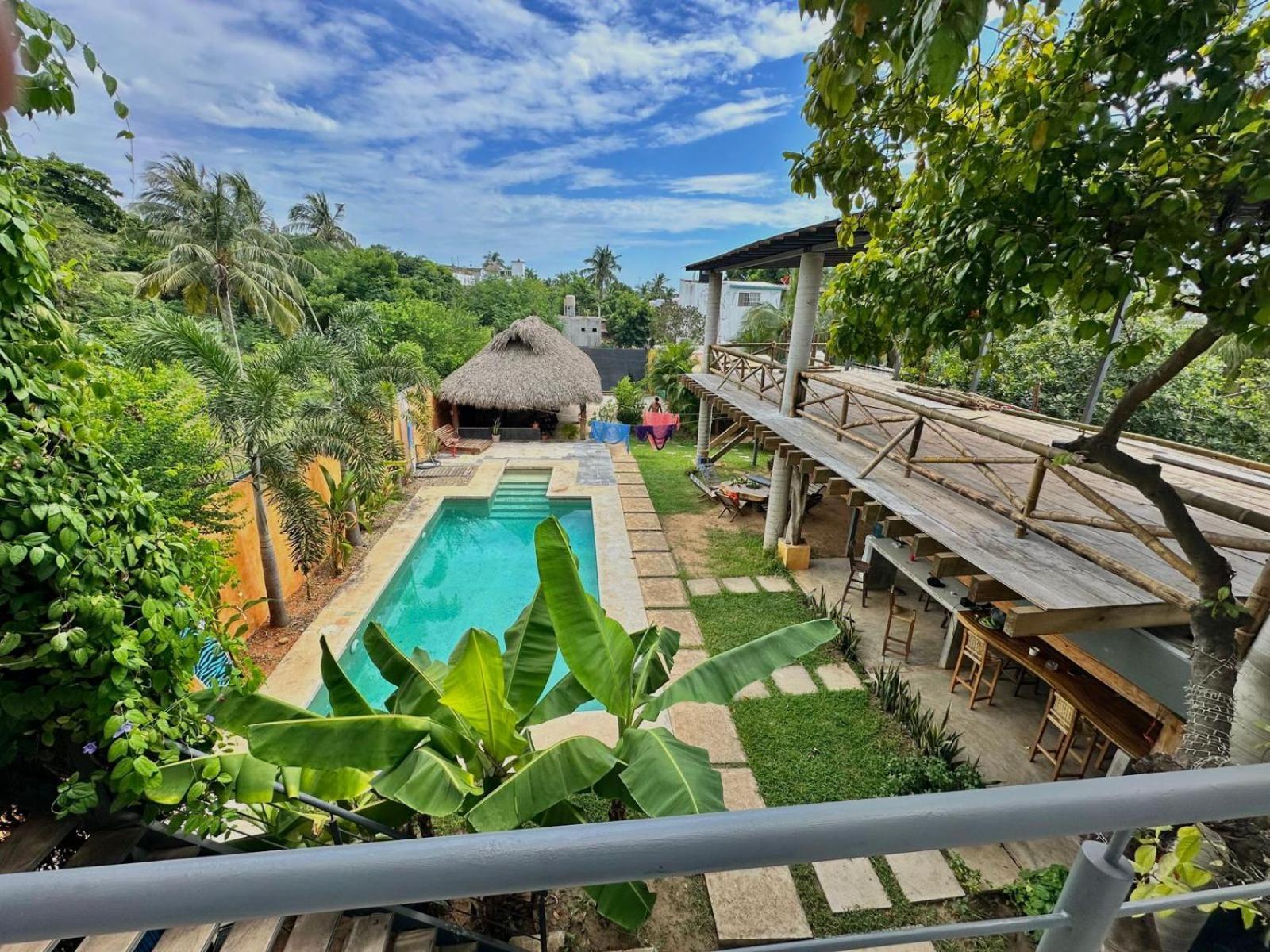 Brisas de Zicatela Surfnest Tamarindosホステル エクステリア 写真